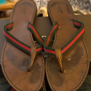 Gucci Iconic Web Red and Green Wedge Strap Women’s Flip Flop Sandals Size 9
